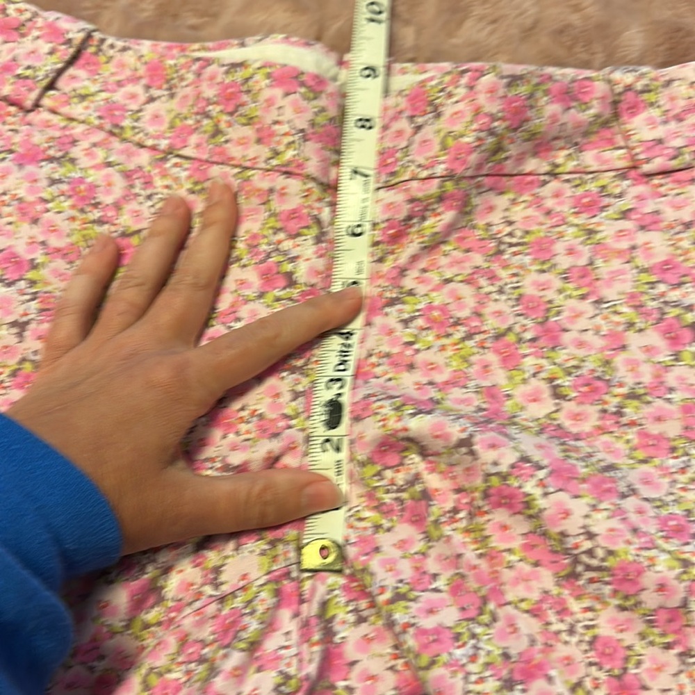 🇺🇸2 for $20🇺🇸 EUC J Crew Factory size 6 side zip floral shorts - Picture 9 of 9